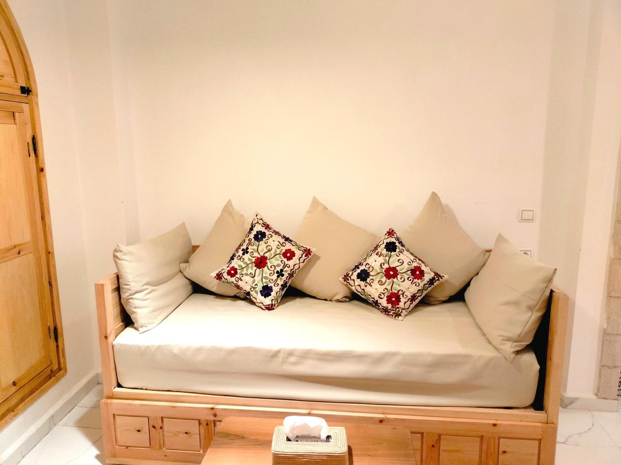 Riad Al Manara 索维拉 外观 照片